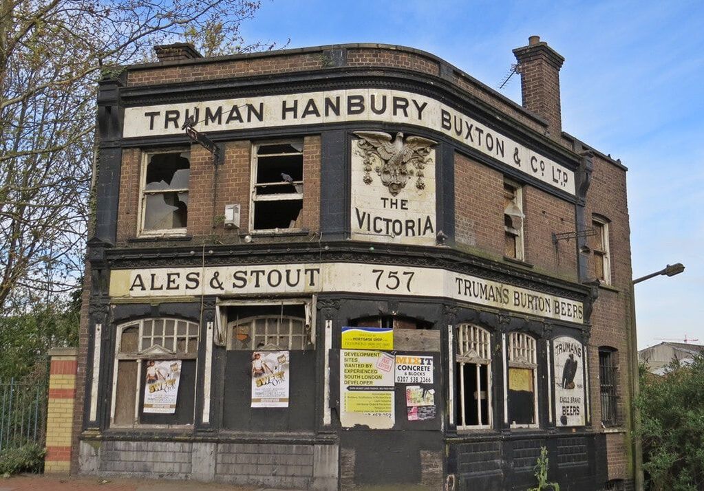 The Victoria pub, a derelict landmark along the route of the London Marathon in Charlton
