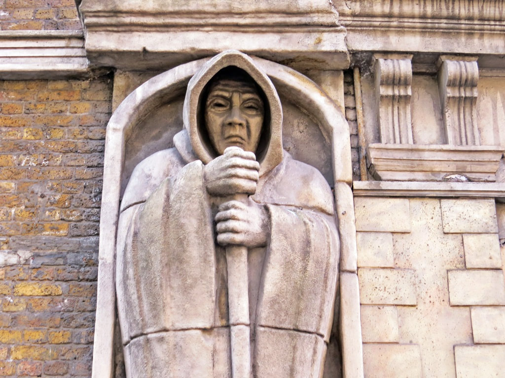 Hooded executioner statue at defunct London Dungeon in Tooley St