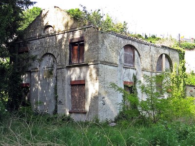 Roofless and decaying Purfleet Chapel in Essex