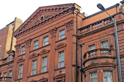 The red brick and terracotta Samaritan Hospital was a dedicated gynaecological hospital on the Marylebone Rd
