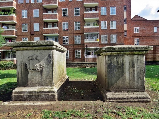 Hackney. The disused St Thomas's Burial Ground (aka Well St Burial Ground