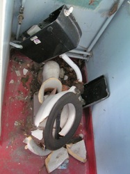 vandals smash up and destroy toilet in London