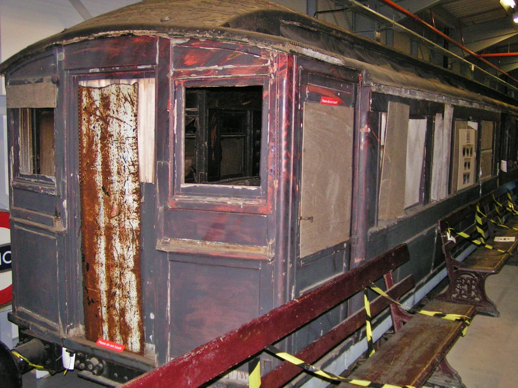 Metropolitan Railway electric trailer car used on the London Underground