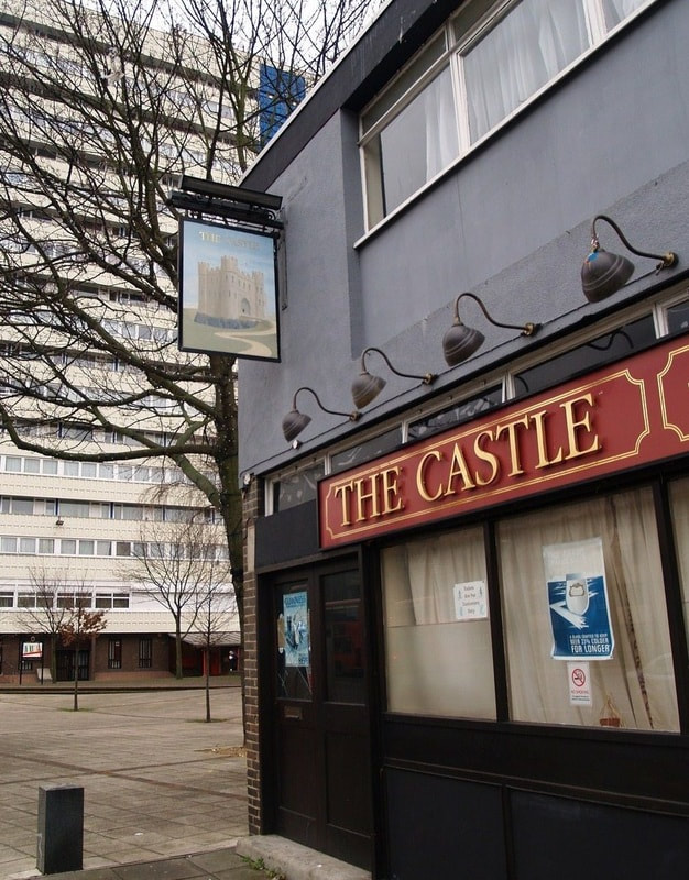 Closed down pub The Castle - Camberwell, SE5 now an Islamic Centre