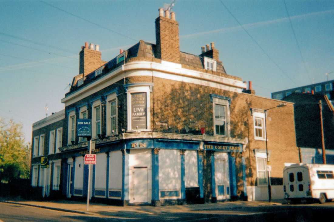 The Colet Arms on White Horse Road. The pub was named after the founder of St Pauls School in 1509, Dean of St Pauls Cathedral,John Colet, who lived in White Horse Road