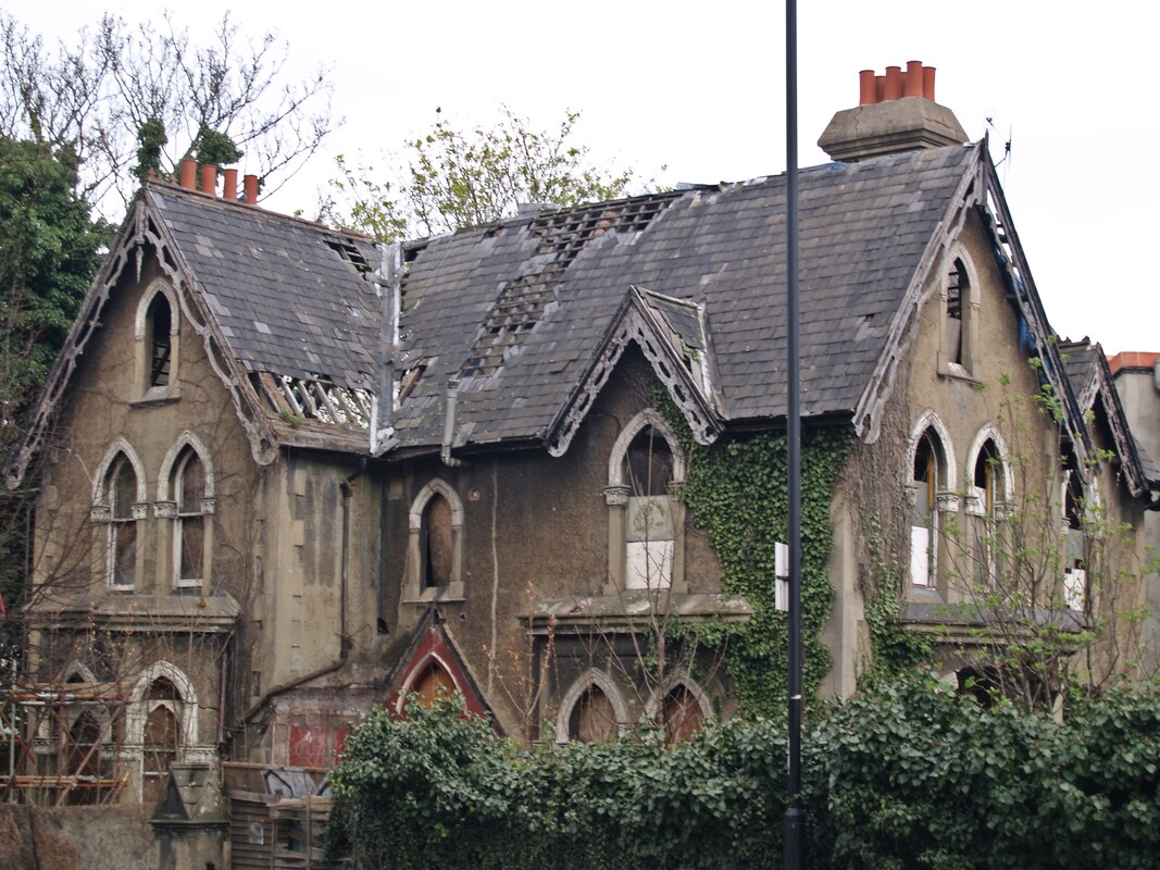 The neglected derelict Concrete House in East Dulwich constructed by Charles Drake