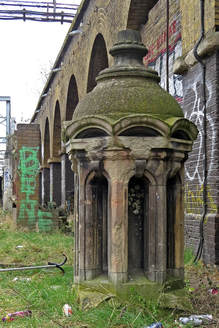Cupola from demolished Harwich House in Bishopsgate besdie Liverpool St Station now beside railway track by Pedley St arches in Fleet St Hill