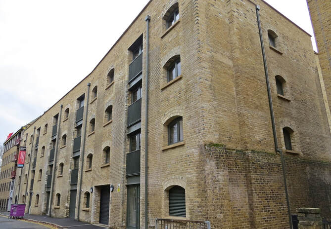 TheWapping  building had been derelict for well over 20 years although initial conversion to residential use did begin in the early 1990s but the developer went into receivership soon after starting work.