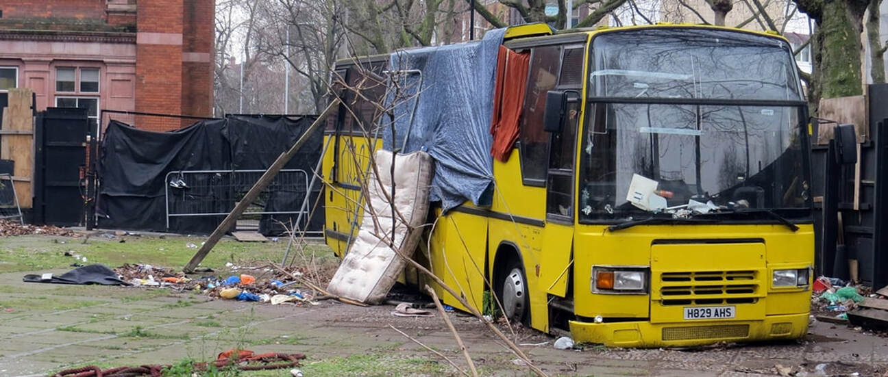 picture of abandoned wreck of a coach in London, SE1