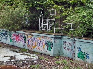 London's abandoned swimming pool in Eltham