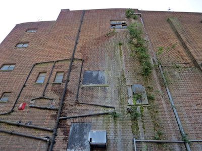 Exterior of derelict State Cinema in Grays, Essex