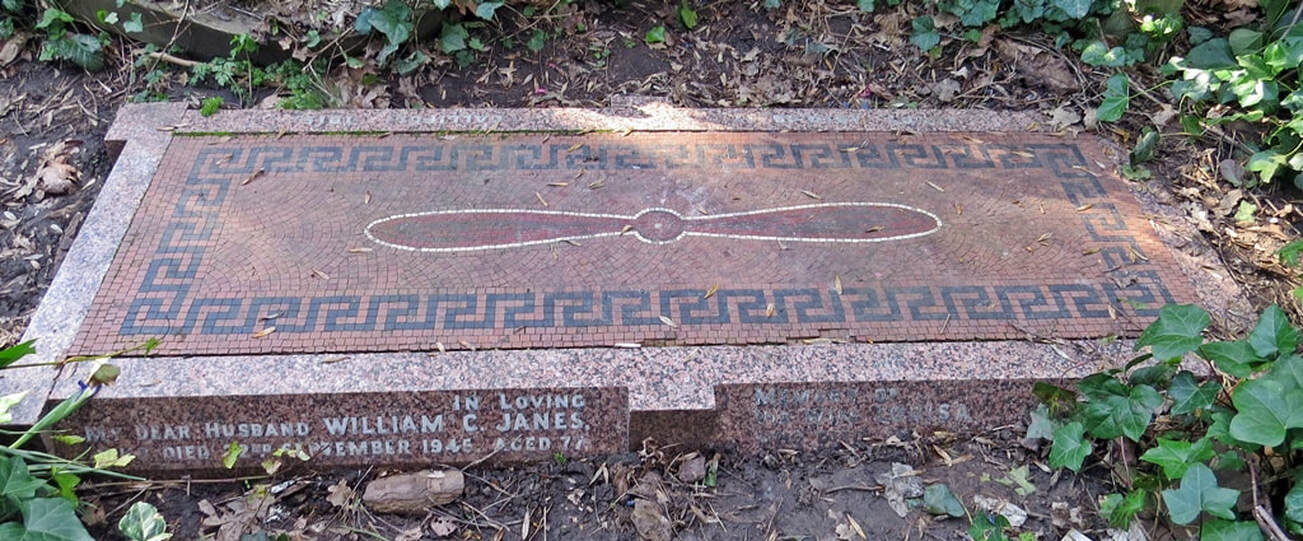 Gravestone with  mosaic propeller from the No.2 (auxiliary) School of Aerial Gunnery, Turnberry on grave at Abney Park Cemetery in Stoke Newington