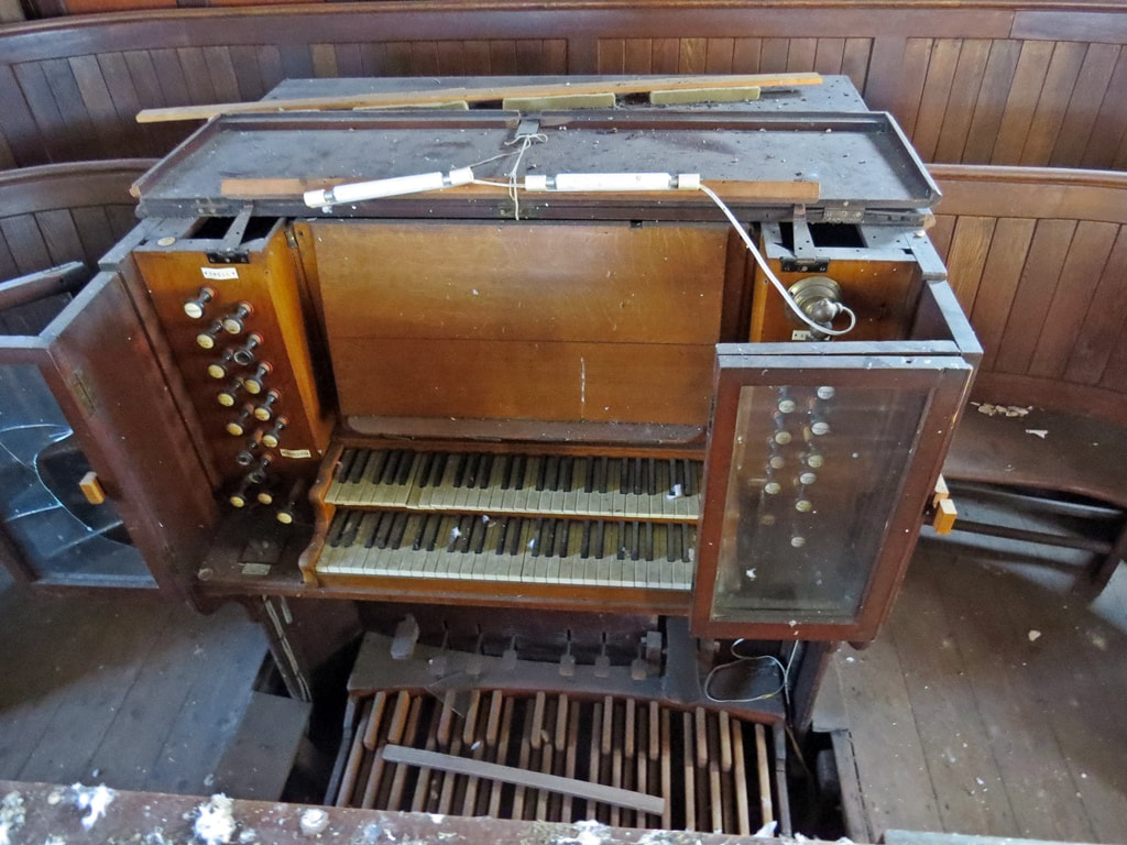 Church organ in closed down church in South Norwood