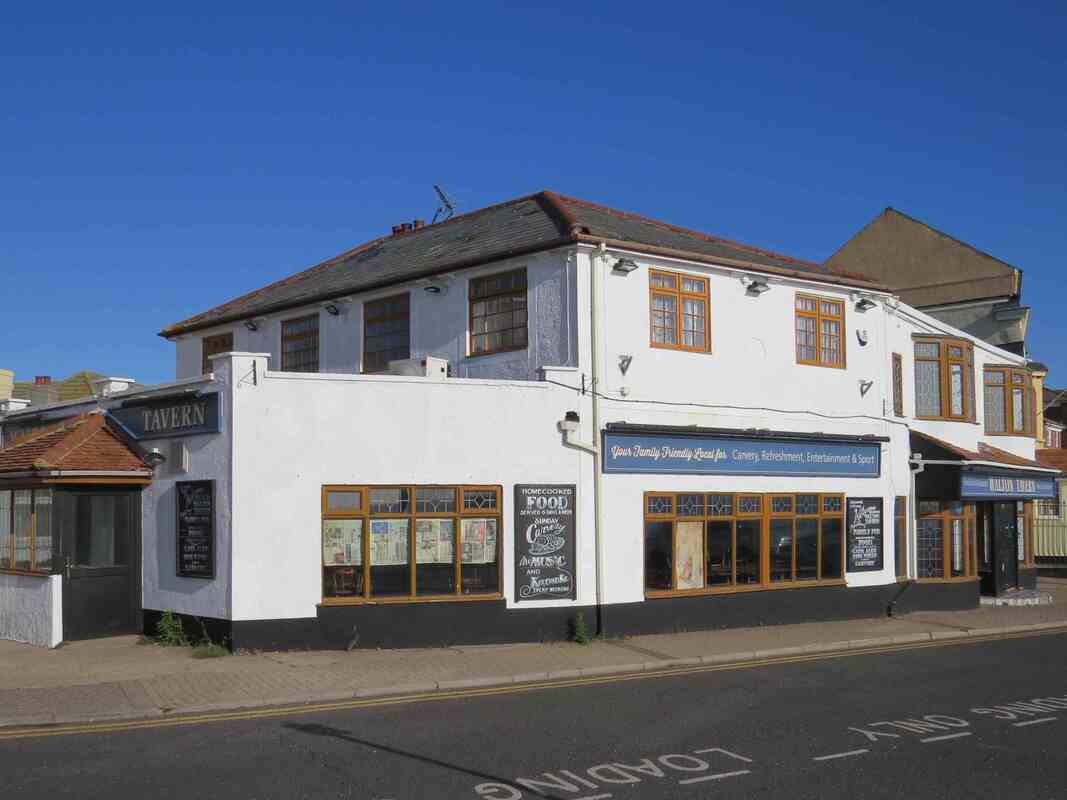Derelict pub inWalton-on-the-Naze in Essex